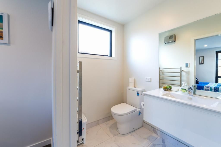 Bathroom 3, NV Homes, Queenstown-Lakes