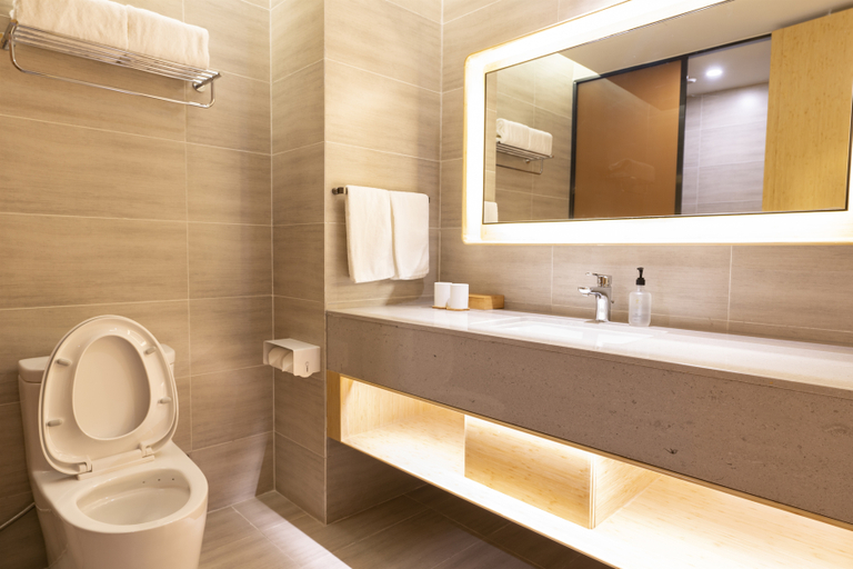 Bathroom 2, JI Hotel (Changji Huanyu Square), Changji Hui