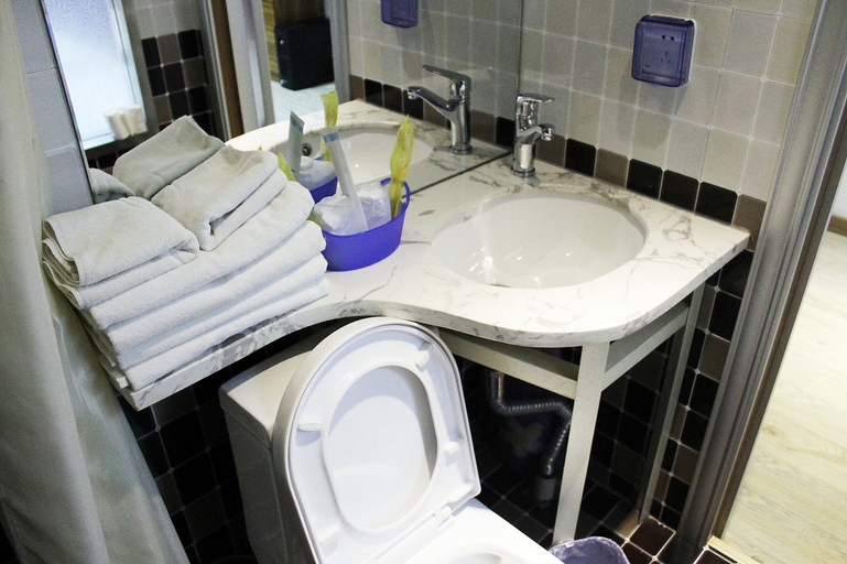 Bathroom 2, Lijing Boutique Hotel, Qiqihar