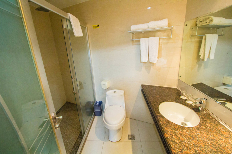 Bathroom, Hua'erdun Hotel (Jinjiang Airport), Quanzhou