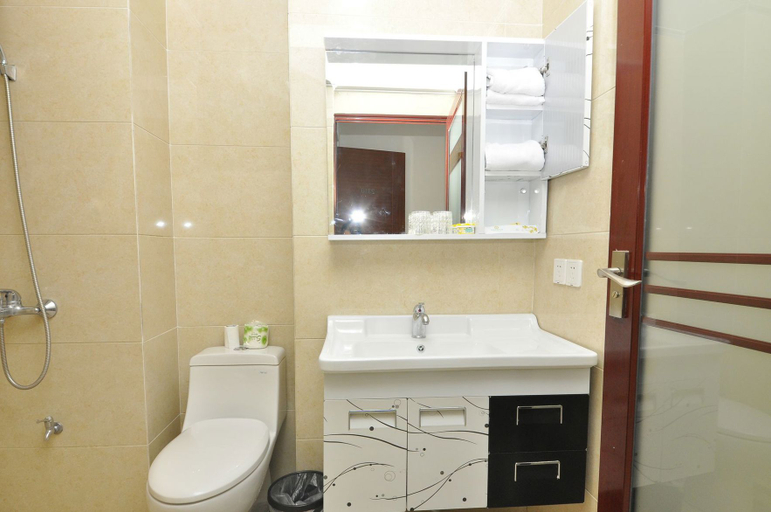 Bathroom 2, Yiyuan Apartment, Guangzhou