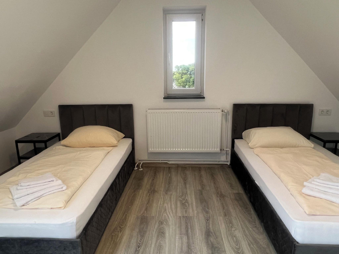 Bedroom 2, Durmaz Hotel, Region Hannover