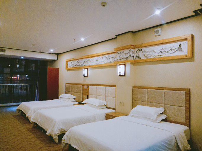 Bedroom 2, Fengxitian Folk Hotel, Enshi Tujia and Miao