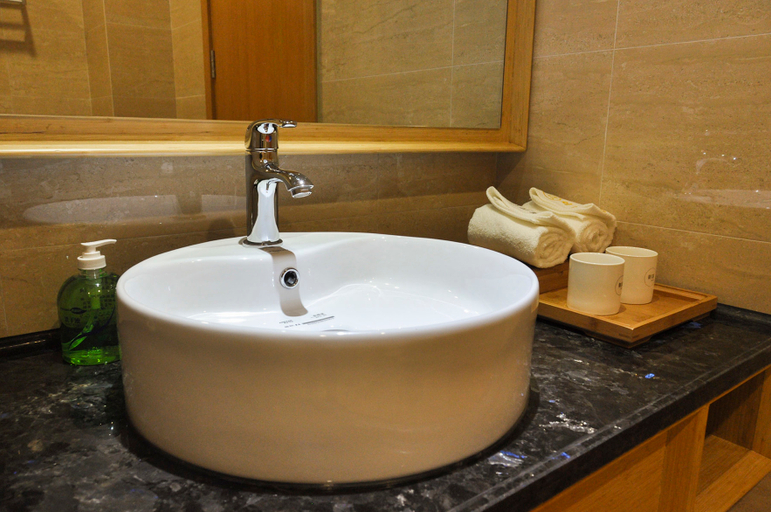 Bathroom 3, Juntai Commercial Hotel, Chengde