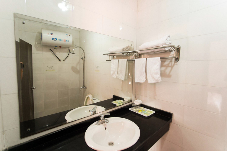 Bathroom 3, Star Parkson Hotel Suzhou, Suzhou
