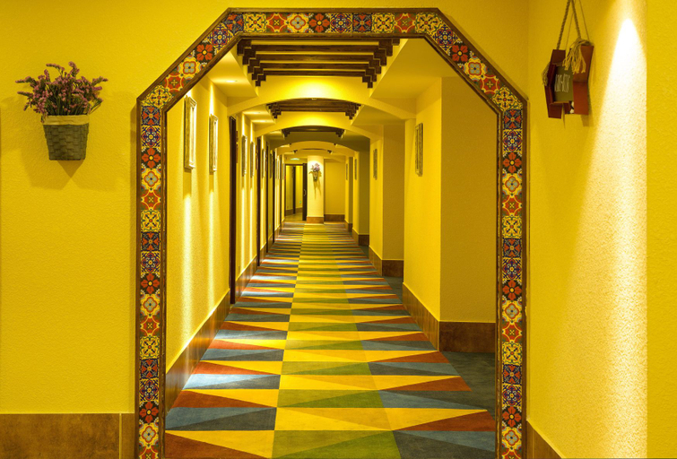 Others 4, Monterreys Hotel, Leshan