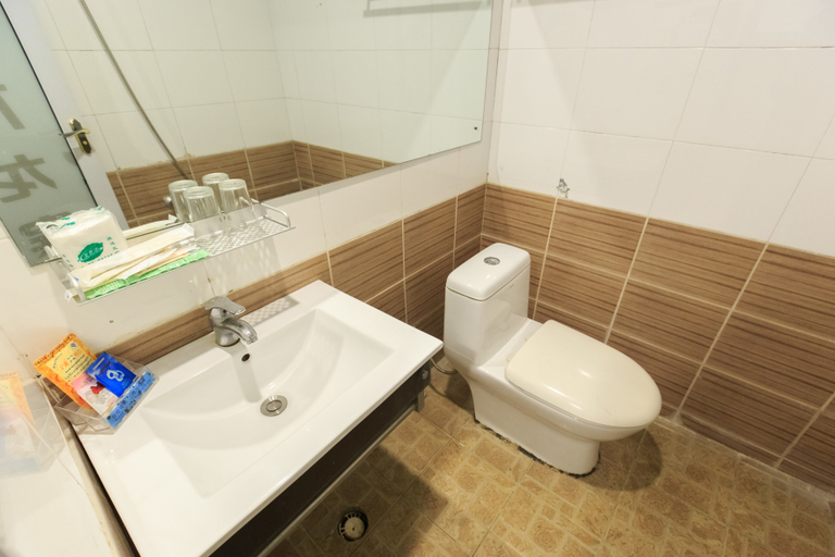 Bathroom 2, Wanlong Hotel Liuzhou, Liuzhou
