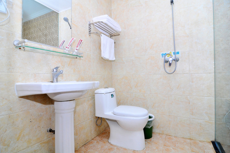 Bathroom 4, Lanaman Boutique Hotel (Aofan Center Store, 54 Square, Qingdao), Qingdao
