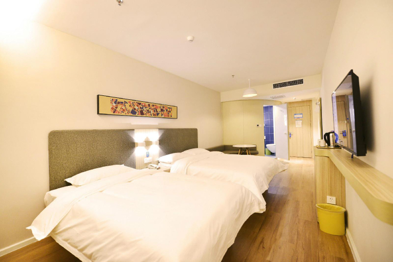 Bedroom, Nuowei Hotel (Wuwei Wanda Plaza), Wuwei