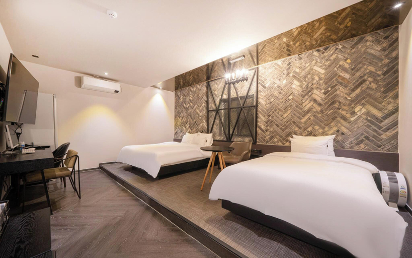 Bedroom 2, Yangsan Pyeongsan Denbastar Hotel, Yangsan