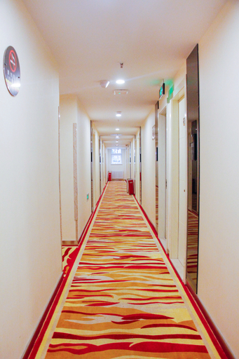 Others 3, Super 8 Hotel (Beijing Shiliuzhuang Metro Station), Beijing