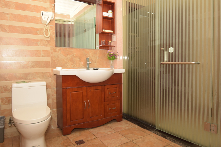 Bathroom, Jiwan Hotel, Kunming