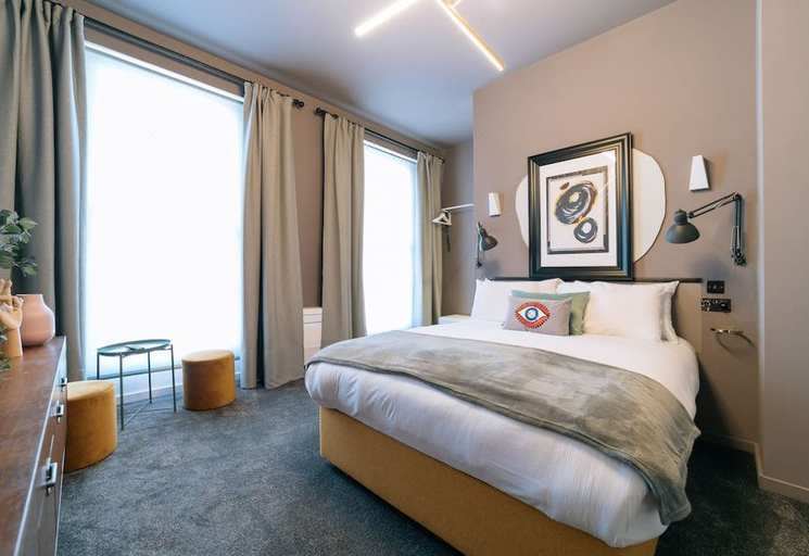 Bedroom 2, The Warwick By Nestor, London