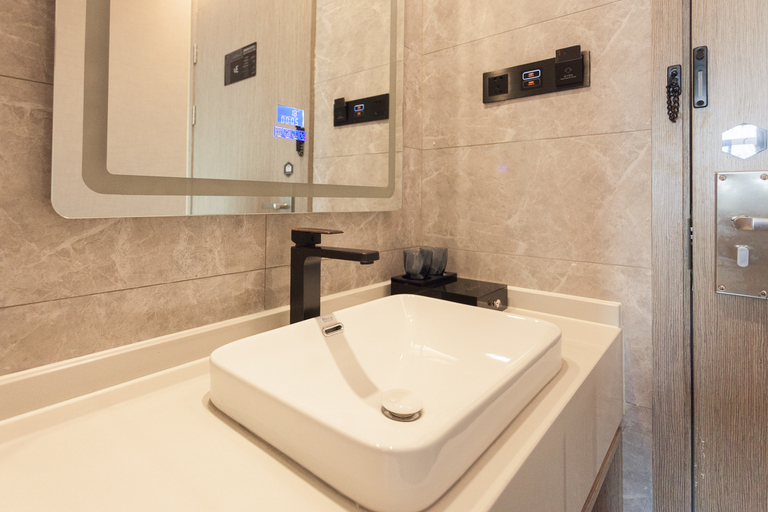 Bathroom, Zsmart Zhishang Hotel (Hangzhou Wanda Plaza North Bus Station), Hangzhou