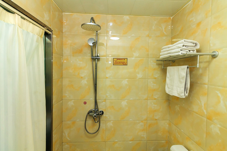 Bathroom 2, Mufeng Fashion Hotel (Xinxiang Railway Station Branch), Xinxiang