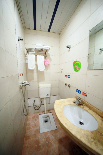 Bathroom 2, Henghui Hostel, Chongqing