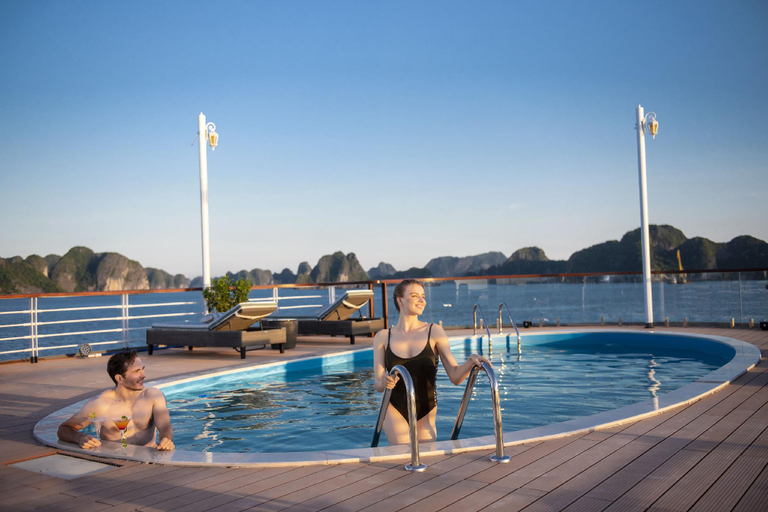 Sport & Beauty 2, Heritage Cruises Binh Chuan Cat Ba Archipelago, Hạ Long