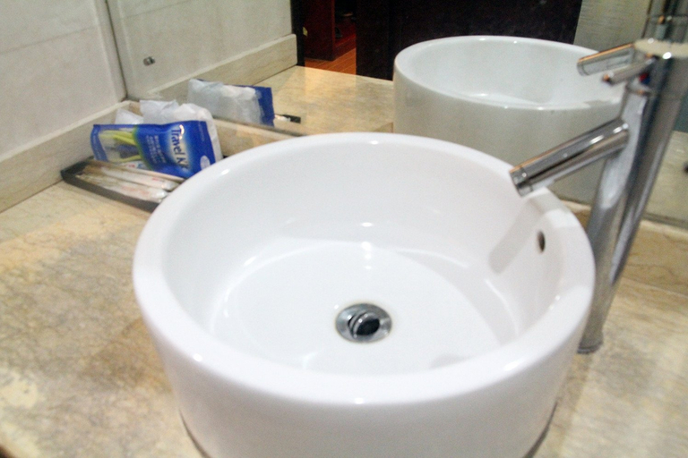 Bathroom 2, Chang an Hotel, Zhongshan