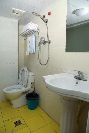 Bathroom 2, Jiajia Hotel, Tianjin