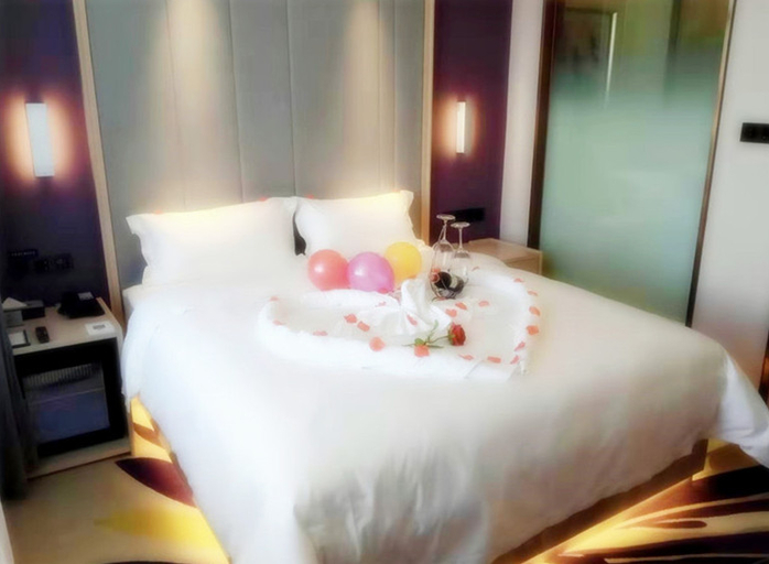 Bedroom 2, Lavande Hotel (Wulanhot Wuyi Square), Xing'an