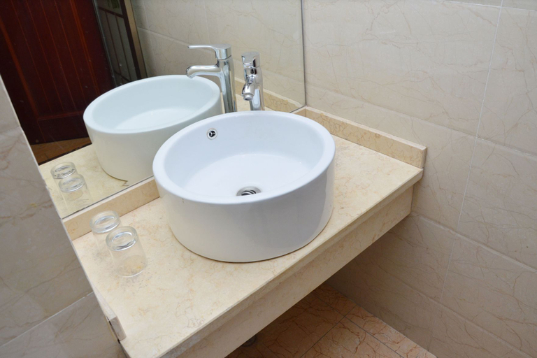 Bathroom 2, Yulong Hotel, Chengdu
