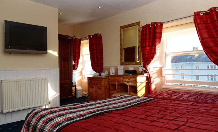 Bedroom 2, The Cumberland, Conwy