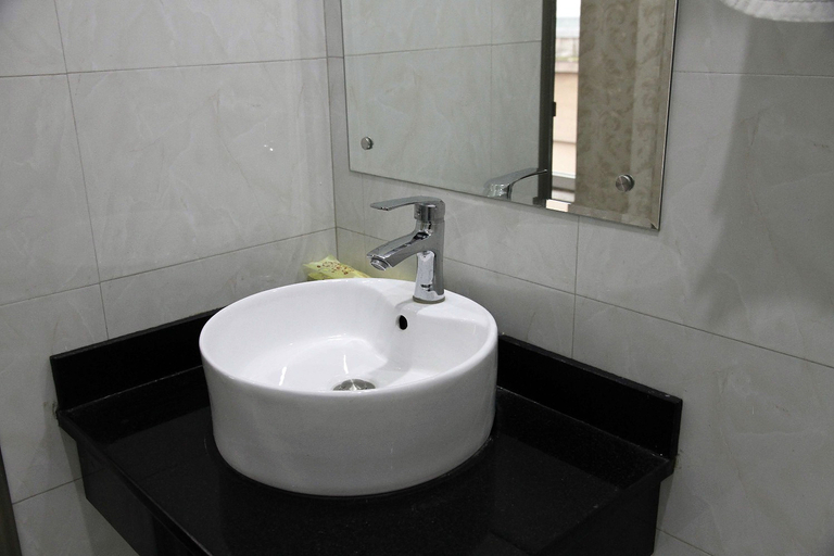 Bathroom 2, Huijin Business Hotel, Luzhou