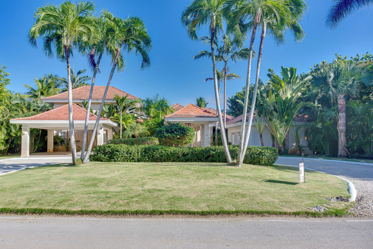 Property grounds 2, Tortuga C20 Luxury 5BR Villa PuntaCana, Salvaleon de Higuey