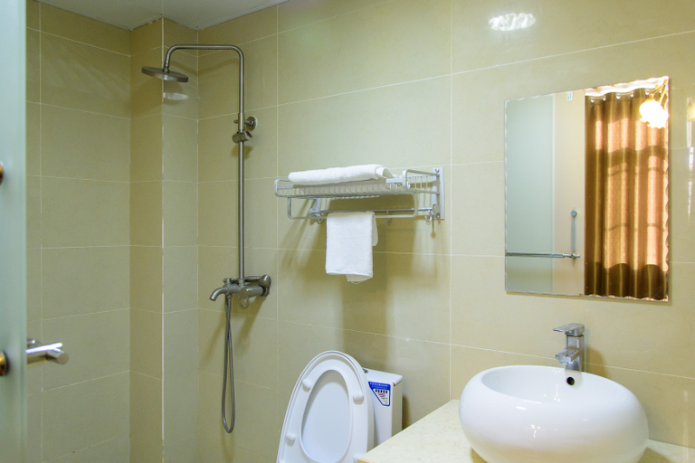 Bathroom, Tongfu Hostel, Chengdu