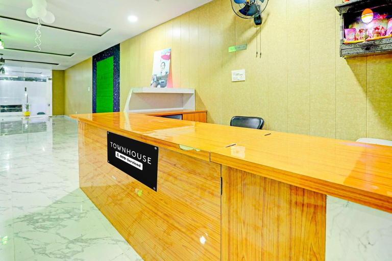 Reception 5, Deluxe Lucknow Inn, Lucknow
