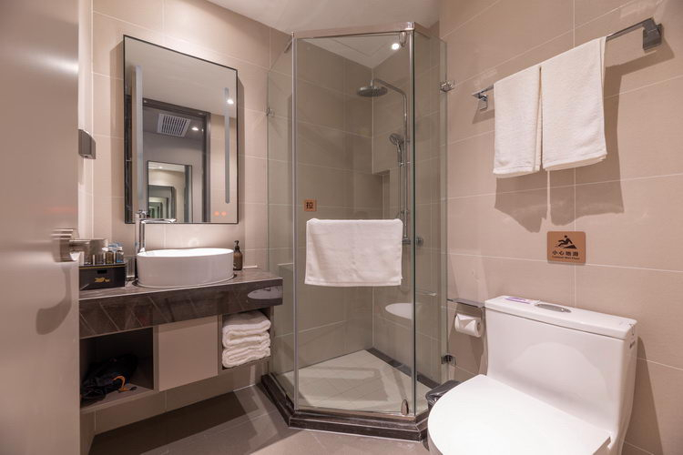 Bathroom 3, Homeinn Selected Hotel (Jinan Baotu Spring Daming Lake), Jinan