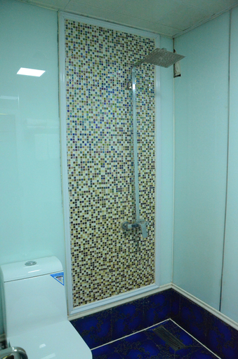 Bathroom, Tung Pak King Hyatt Delicate Hotel, Nanyang