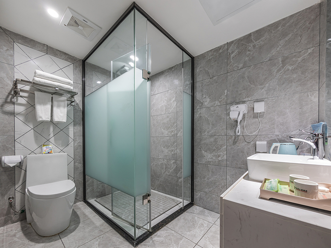 Bathroom 3, ホテル(), Kunming