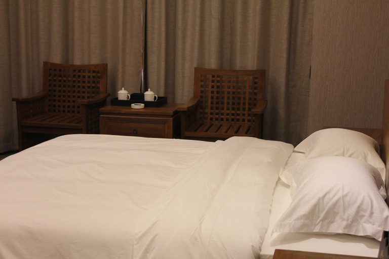 Bedroom, Huize Manhai Hotel, Qujing