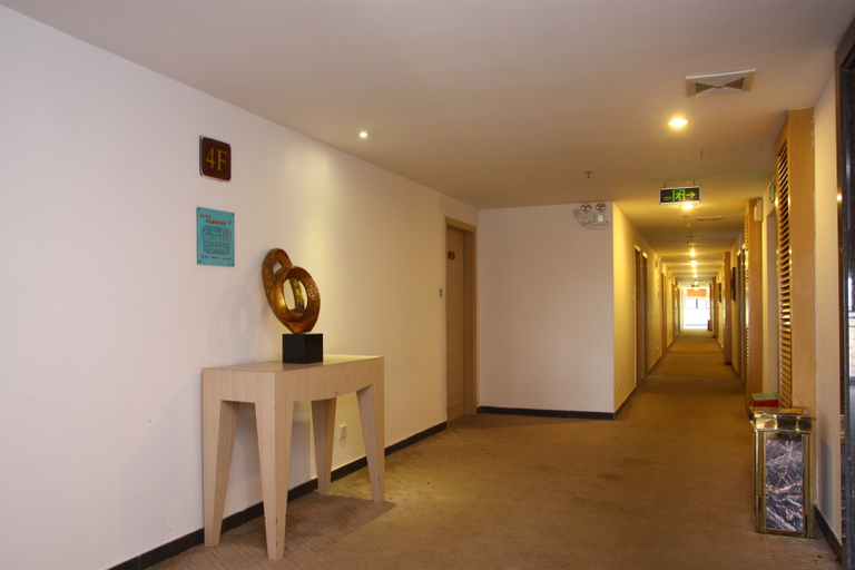 Others 5, Cai Yi Business Hotel, Dongguan