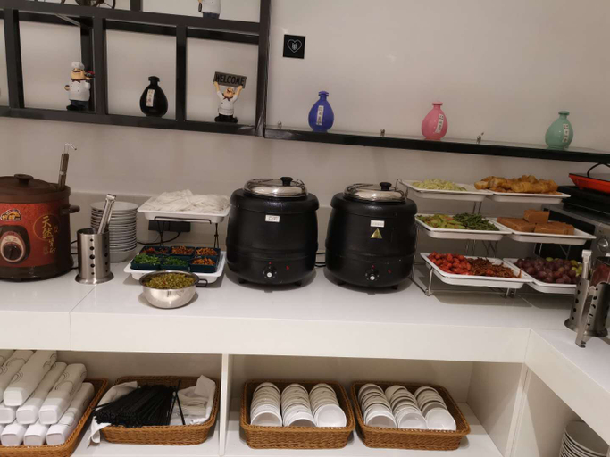 Food & Drinks 4, City Comfort Inn Hezhou Huangyao, Hezhou