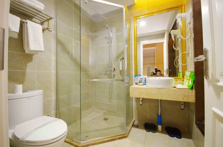 Bathroom 2, Yijiayi Hotel, Chongqing