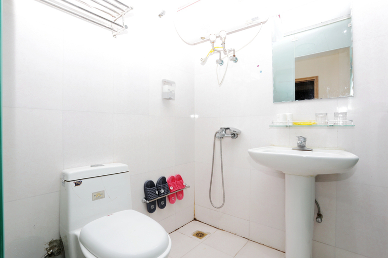 Bathroom 2, Xianghui Hotel, Nanjing