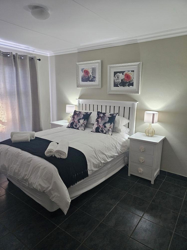 Bedroom 2, Amberdale Estate Self Catering, Chris Hani