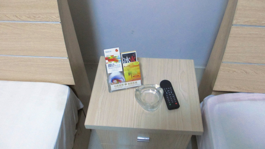 Bedroom, Kunming Huayi Hotel, Kunming