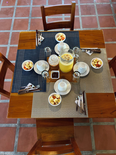 Food & Drinks 4, Hostal Casa Cascada, Santa Cruz