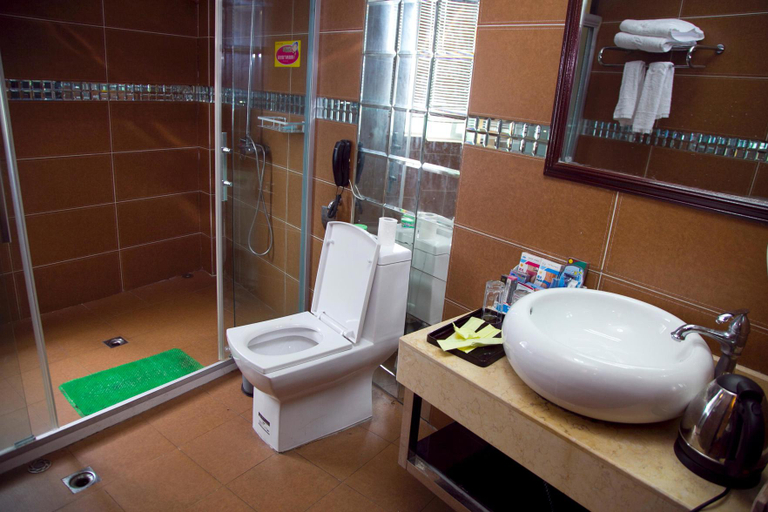 Bathroom 3, TUKE LIGHT HOTEL (Pingyang Xiaojiang Dijia), Wenzhou