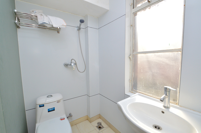 Bathroom 5, Meining Hotel (Nanjing Fuzimiao), Nanjing