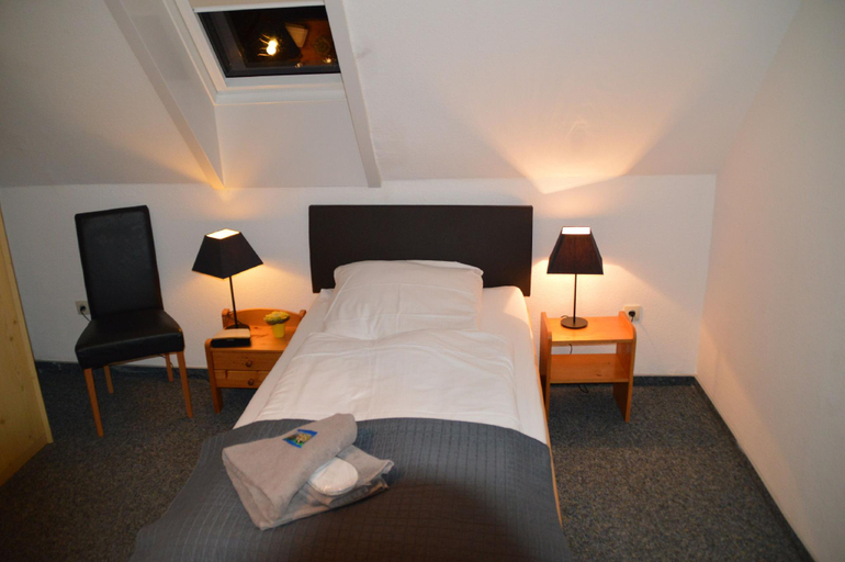 Bedroom 3, Hotel Sudstrand Amrum, Nordfriesland