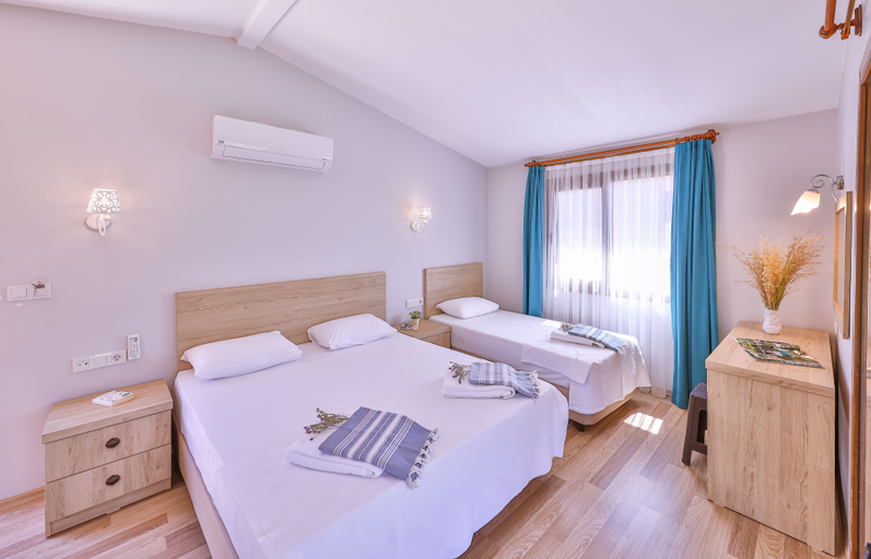 Bedroom 2, Almond Bungalow Hotel, Marmaris