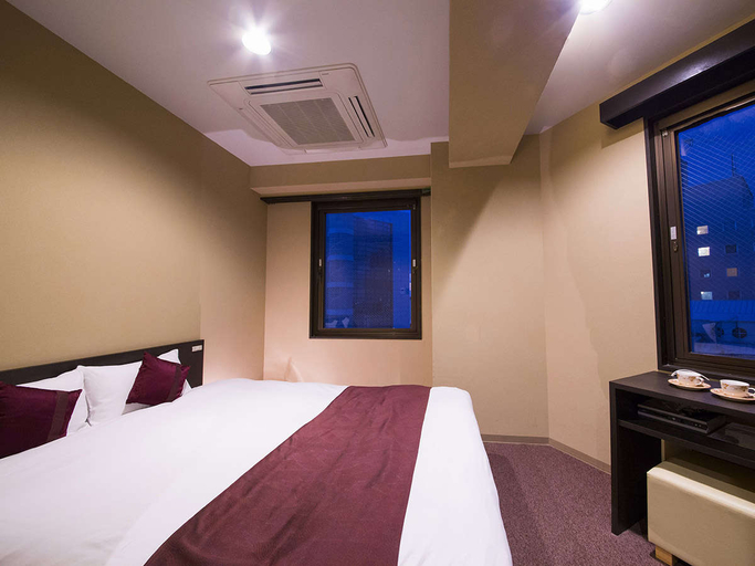 Bedroom 3, Nishiakashi Rincarn Hotel, Akashi