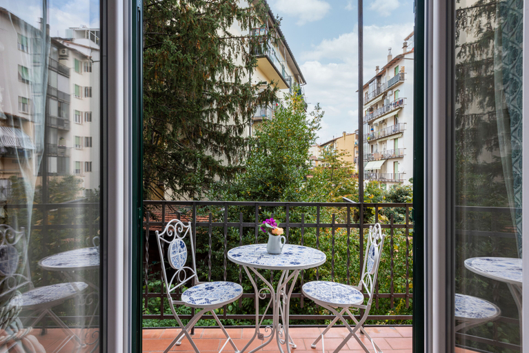 Others 5, Marimat by Mmega, Florence