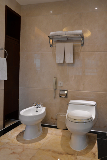 Bathroom 2, Borrman Hotel (Dongguan Changping Avenue), Dongguan