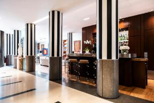 Others 2, Grand Hôtel Champs-Elysées, Paris