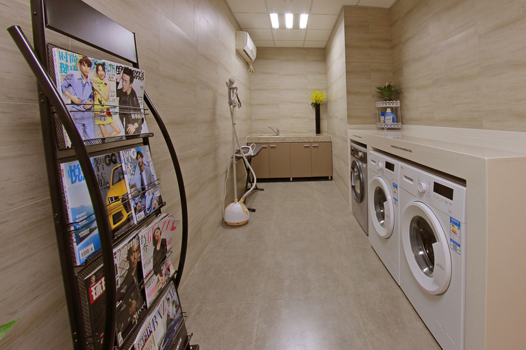 Bathroom, Homeinn Plus Hotel (Beijing Chaoyangmen Subway Station), Beijing